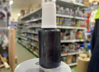 Краска для автомобиля с кисточкой для подкраски