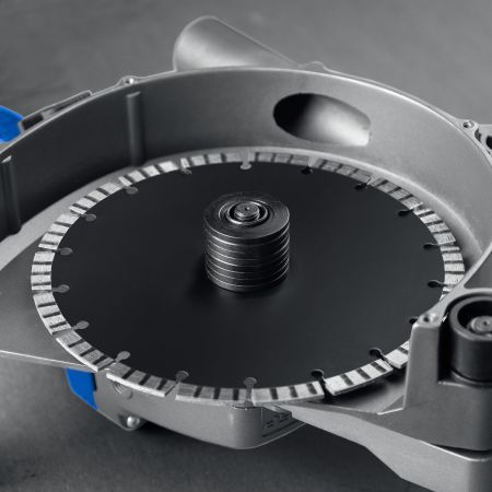 ЗУБР d 230 мм, 2700 Вт, 65 мм, штроборез (бороздодел), метал. ящик, Профессионал (ЗШ-П65-2700 ПСТК)