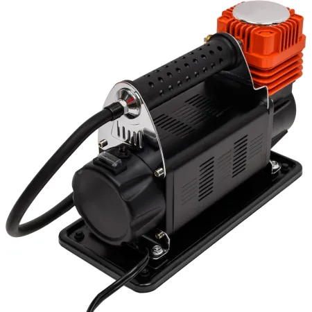 Автомобильный металлический компрессор Gigant GCA-165