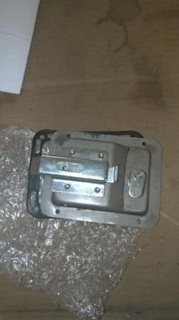 Ручка с замком для кожуха стальная 012012-1