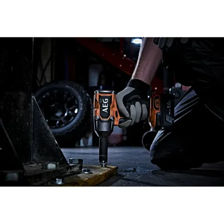 Ударный бесщеточный гайковерт BSS18MTF12BL-0 AEG