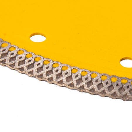 Диск алмазный отрезной 230 х 22,2мм, сплошной, супертонкий, горячий пресс, сухой/мокрый рез Denzel