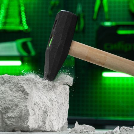 Молоток слесарный 1500 г, квадратный боек, деревянная рукоятка Сибртех