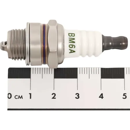 Свеча зажигания для триммера Gigant SKL18-28