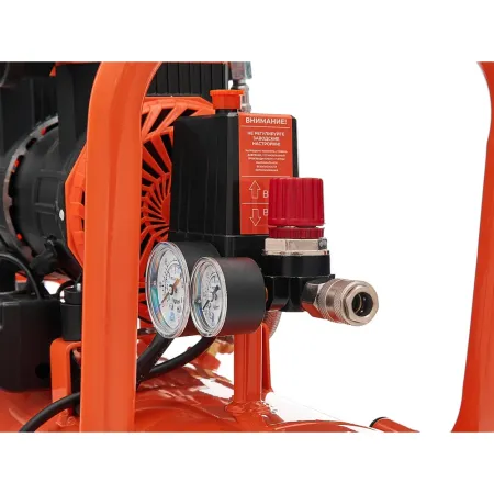 Безмасляный малошумный компрессор Gigant GSWK-50/1400