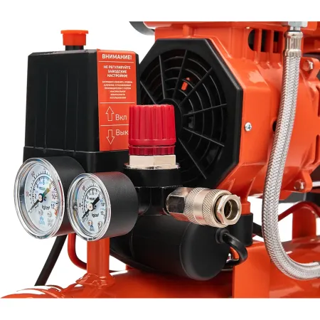 Безмасляный малошумный компрессор Gigant GSWK-9/1400