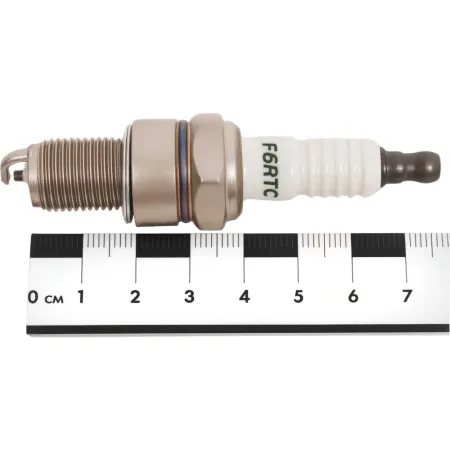 Свеча зажигания для бензиновой газонокосилки Gigant SKL-106