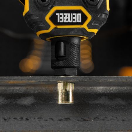 Заклепки резьбовые, стальные, оцинкованные, М10, пластиковый кейс, 35 шт. Denzel