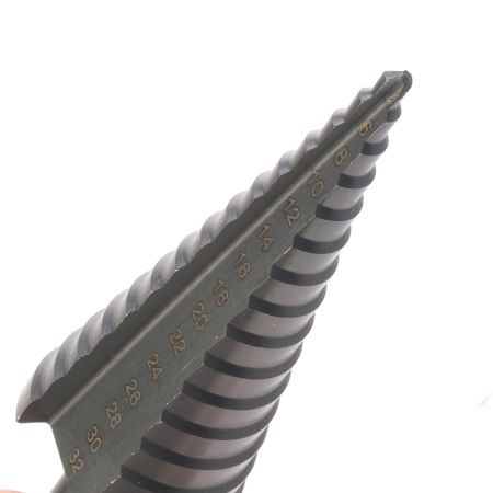 Сверло по металлу ступенчатое (4х32 мм, шаг 2 мм)