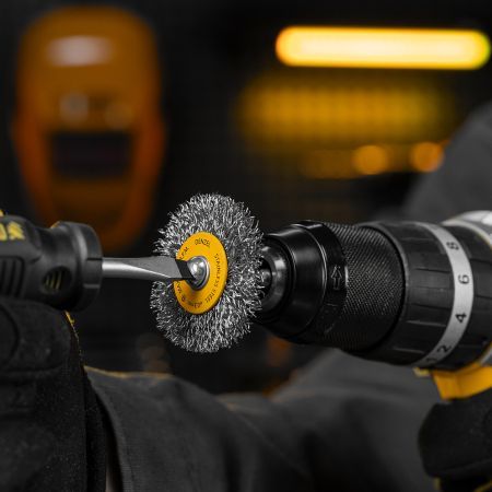 Набор щеток для дрели, 5 Плоских 25-38-50-63-75 мм, шпилька, нерж. вит. проволока Denzel