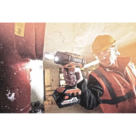 Аккумуляторный импульсный гайковерт BSS18C12ZBL LI-402C AEG