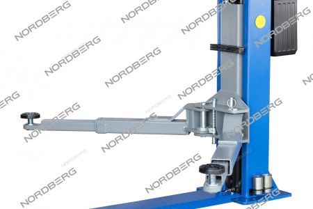 Лапа короткая (левая) для подъемника N4121A-4T
