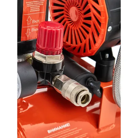 Безмасляный малошумный компрессор Gigant GSWK-8/750