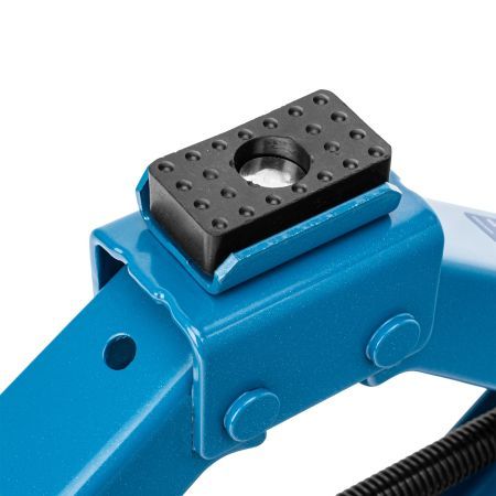 Домкрат ромбический 2 т, 120-413 мм Stels