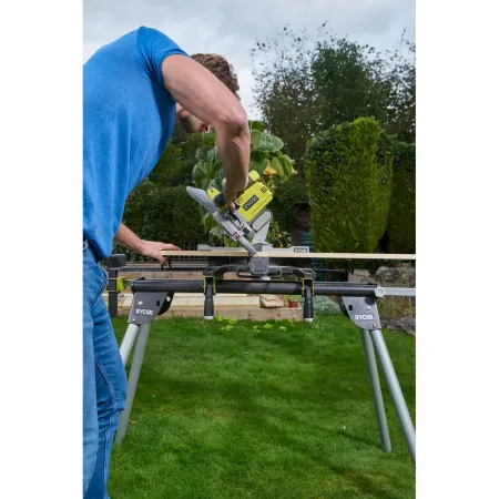 Аккумуляторная торцовочно-усовочная пила ONE+ R18MS216-0 Ryobi