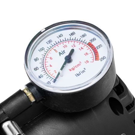 Компрессор автомобильный С-12, 12 В, 17 атм., 12 л/мин// MTX