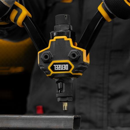 Заклепки резьбовые, стальные, оцинкованные, М4, пластиковый кейс, 140 шт. Denzel