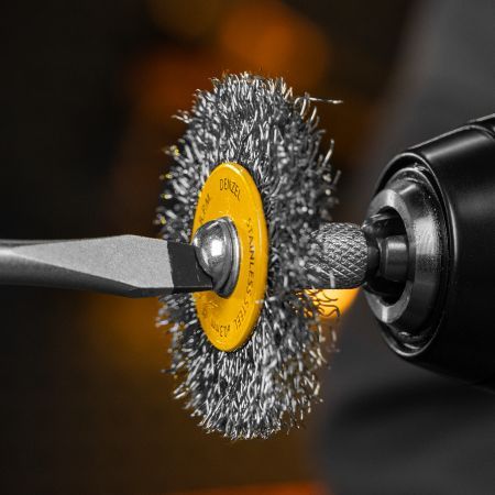 Набор щеток для дрели, 5 Плоских 25-38-50-63-75 мм, шпилька, нерж. вит. проволока Denzel