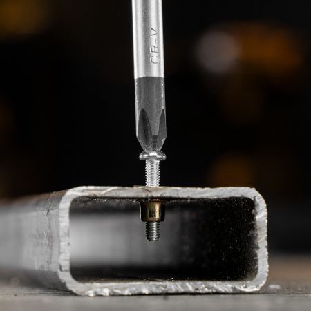 Заклепки резьбовые, стальные, оцинкованные, М3, пластиковый кейс, 200 шт. Denzel